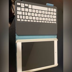iPad w keyboard accessory